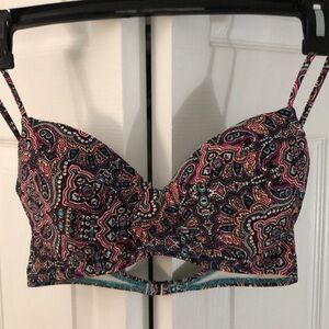 VOLCOM Small Bikini top underwire light padding